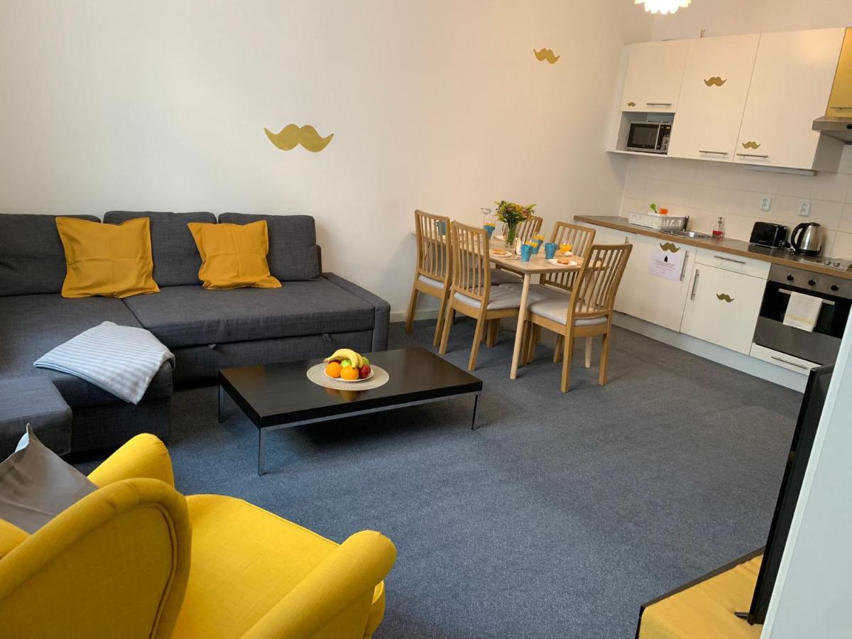 Little Tom Apartments Praag Buitenkant foto