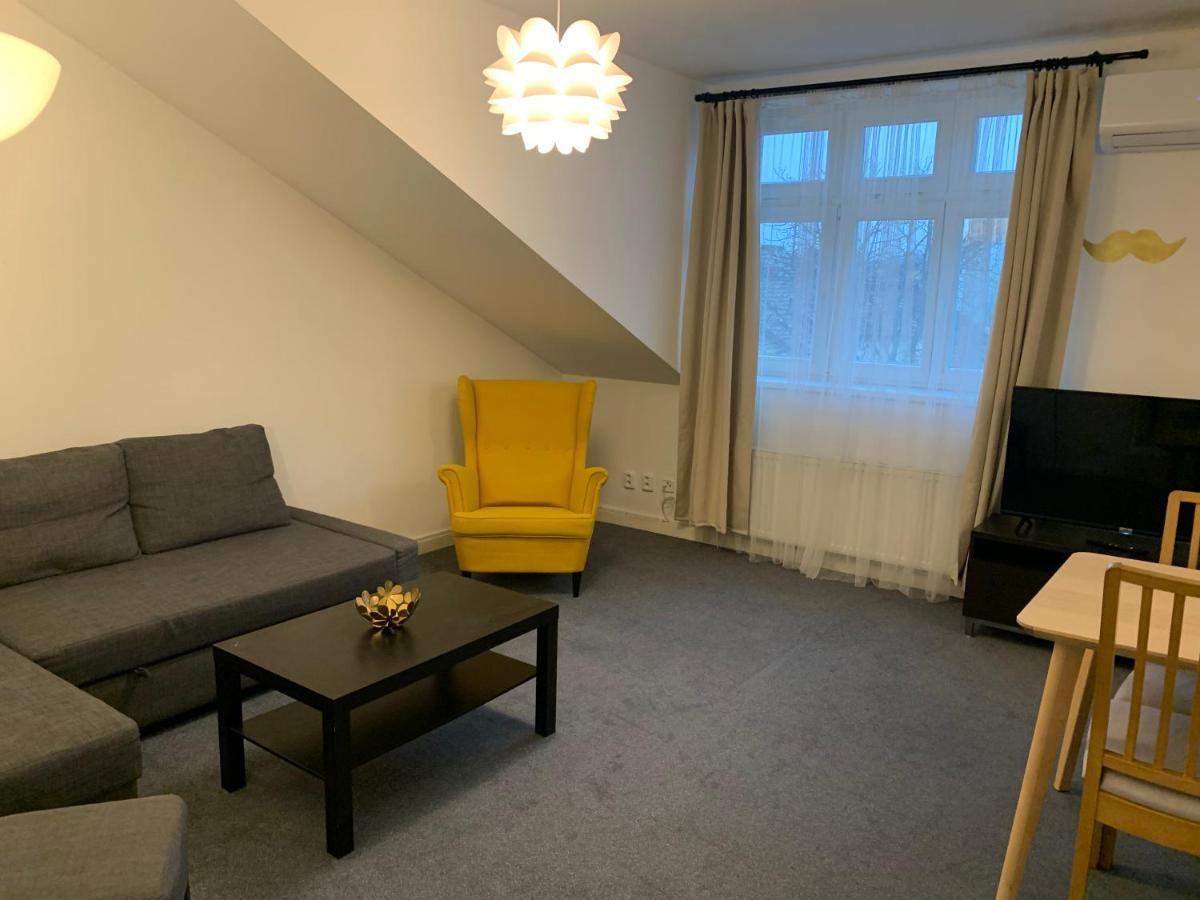 Little Tom Apartments Praag Buitenkant foto
