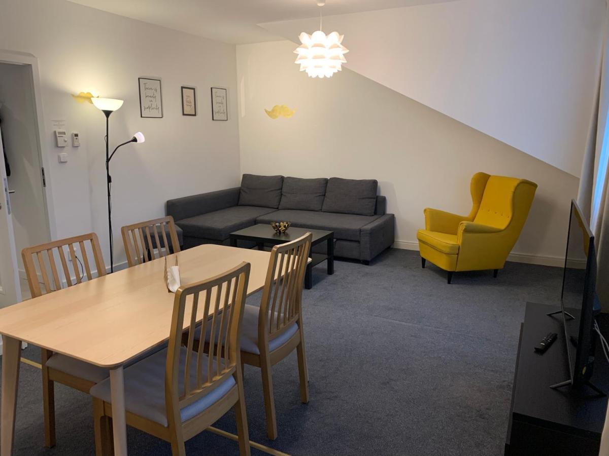 Little Tom Apartments Praag Buitenkant foto