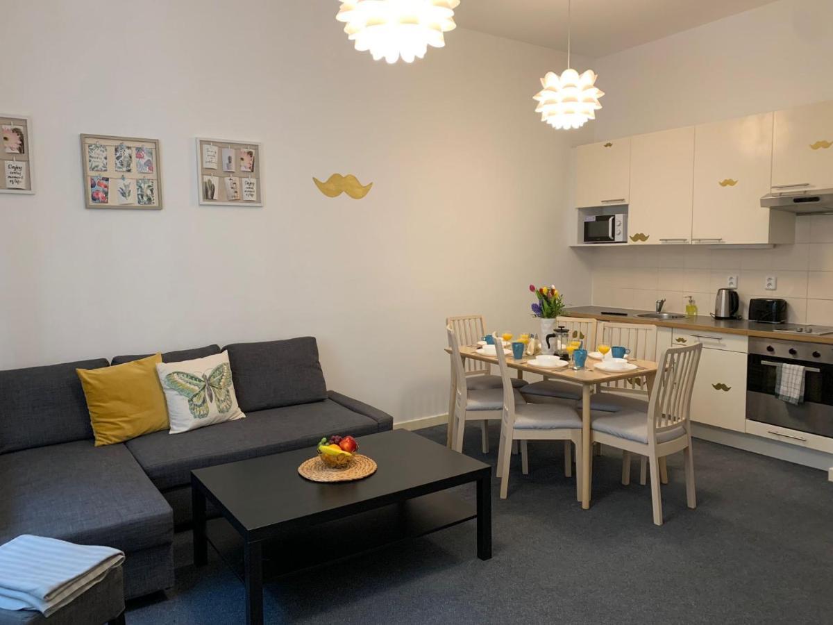 Little Tom Apartments Praag Buitenkant foto
